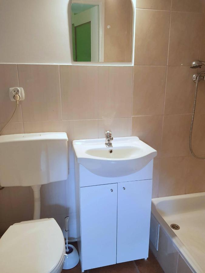 Apartamento Jasmin Budry Exterior foto